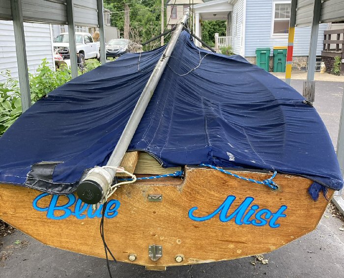 W887 Blue Mist — bow view on trailer